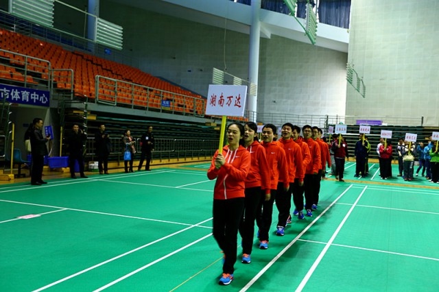 奋力拼搏,勇夺第一;团结协作,兴我赢博首页 !