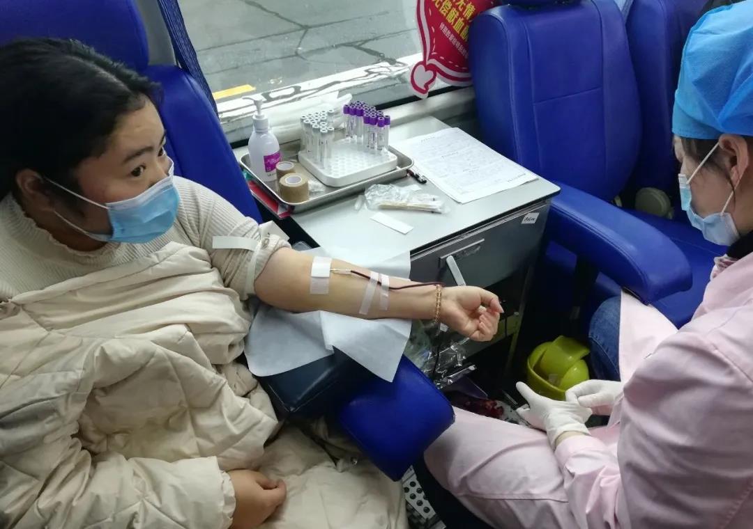 爱心献血，温暖中国，湖南赢博首页在行动！